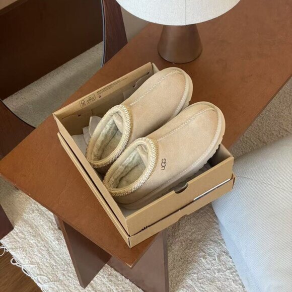 UGG Tasman Slipper Sand - Picture 8 of 9